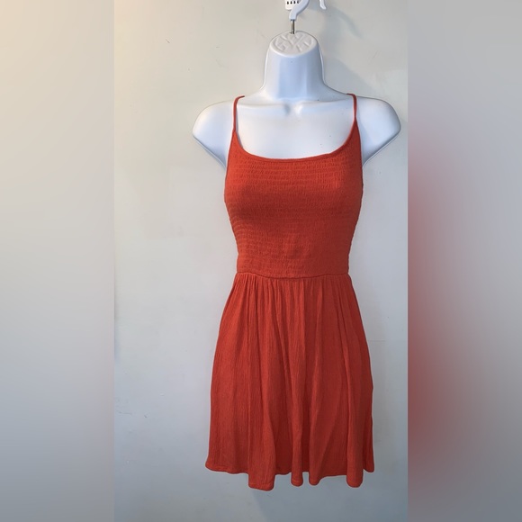 Forever 21  Crepe Dress With Smocked Top and spaghetti straps - Picture 1 of 6